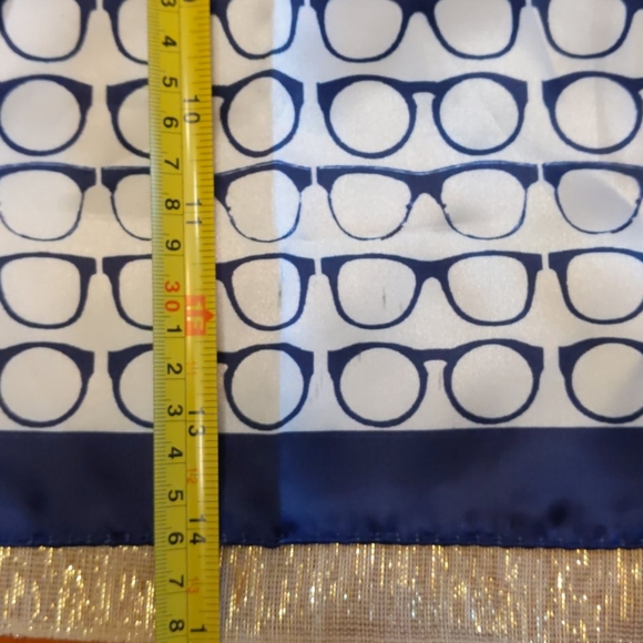 Evatik pocket square with glasses design - Picture 2 of 4